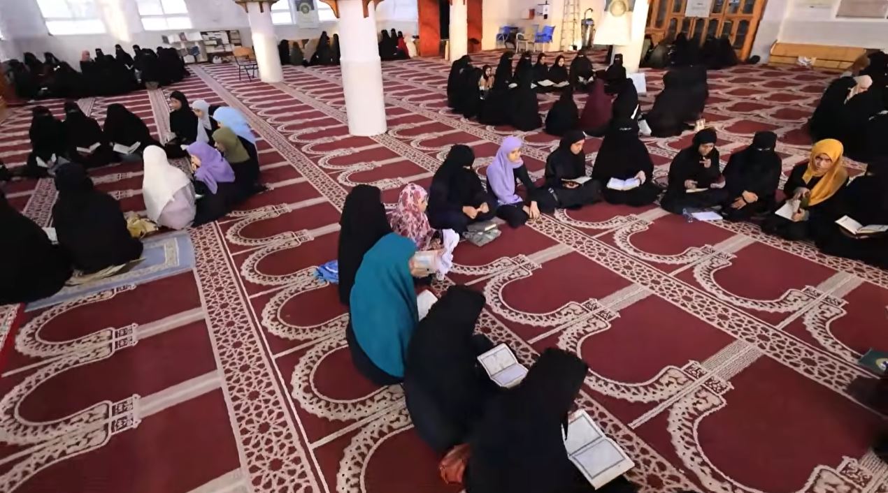 حلقات قرآنية